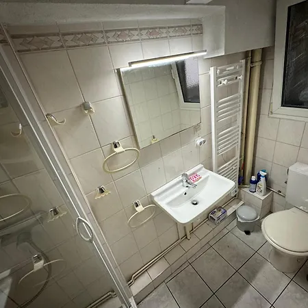 Brant Academy Petite France