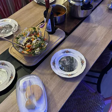 Brant Academy Petite France *