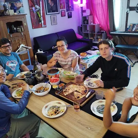 Brant Academy Petite France ホステル