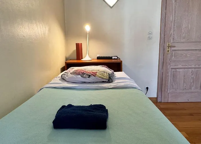 Brant Academy Petite France *